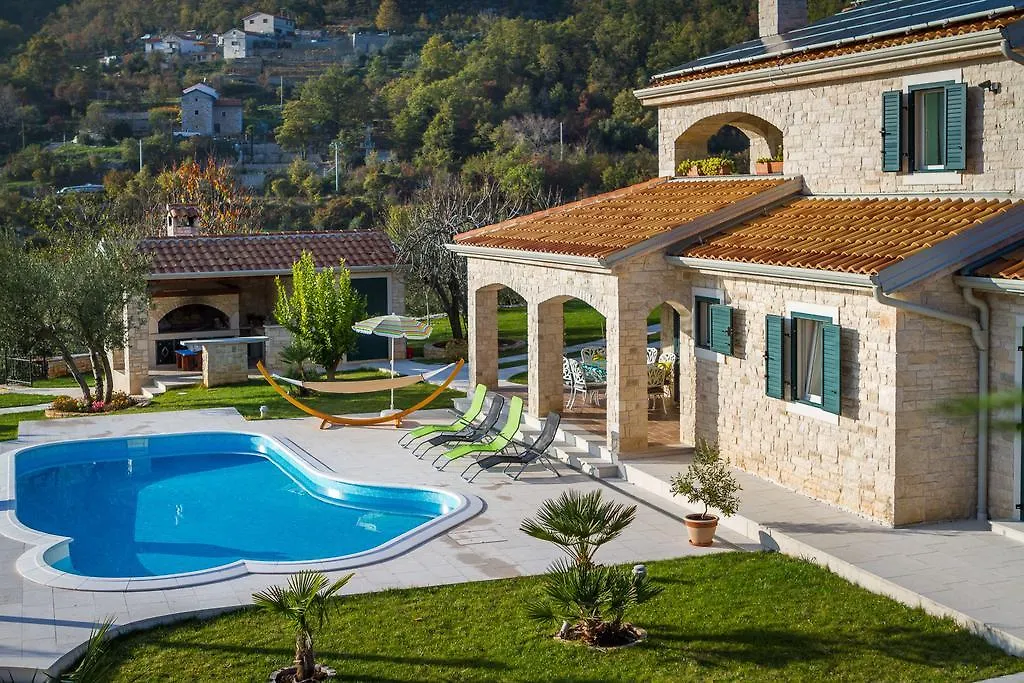 Villa Stonegate Estate - Bonus, Dvije Vile Jedna Cijena! Opatija