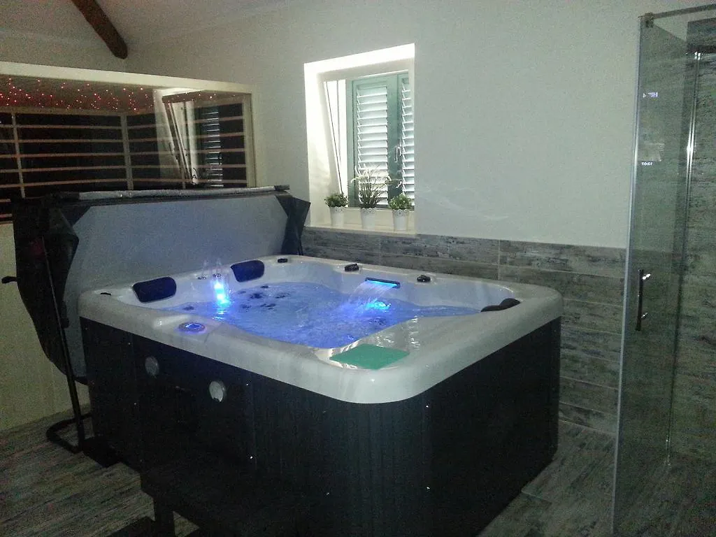 Villa Stonegate Estate - Bonus, Dvije Vile Jedna Cijena! Opatija 0*,